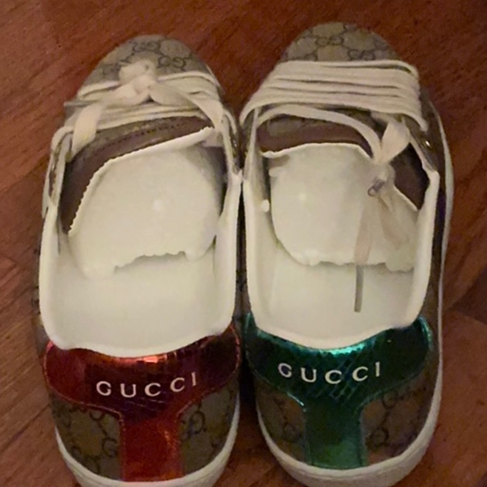 Gucci Beige GG Canvas Sneakers with Gold Bee Detail - Picture 3 of 3